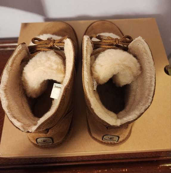 Bearpaw Kerri Wide Lace-up Boots Womens Size 13 Hickory Suede - Picture 3 of 5